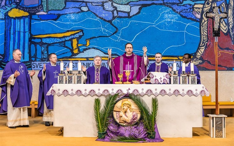 Rektor Šibenske katedrale predvodio misu velike devetnice sv. Josipu u Karlovcu